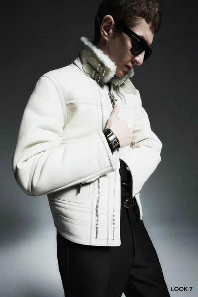 Look 7